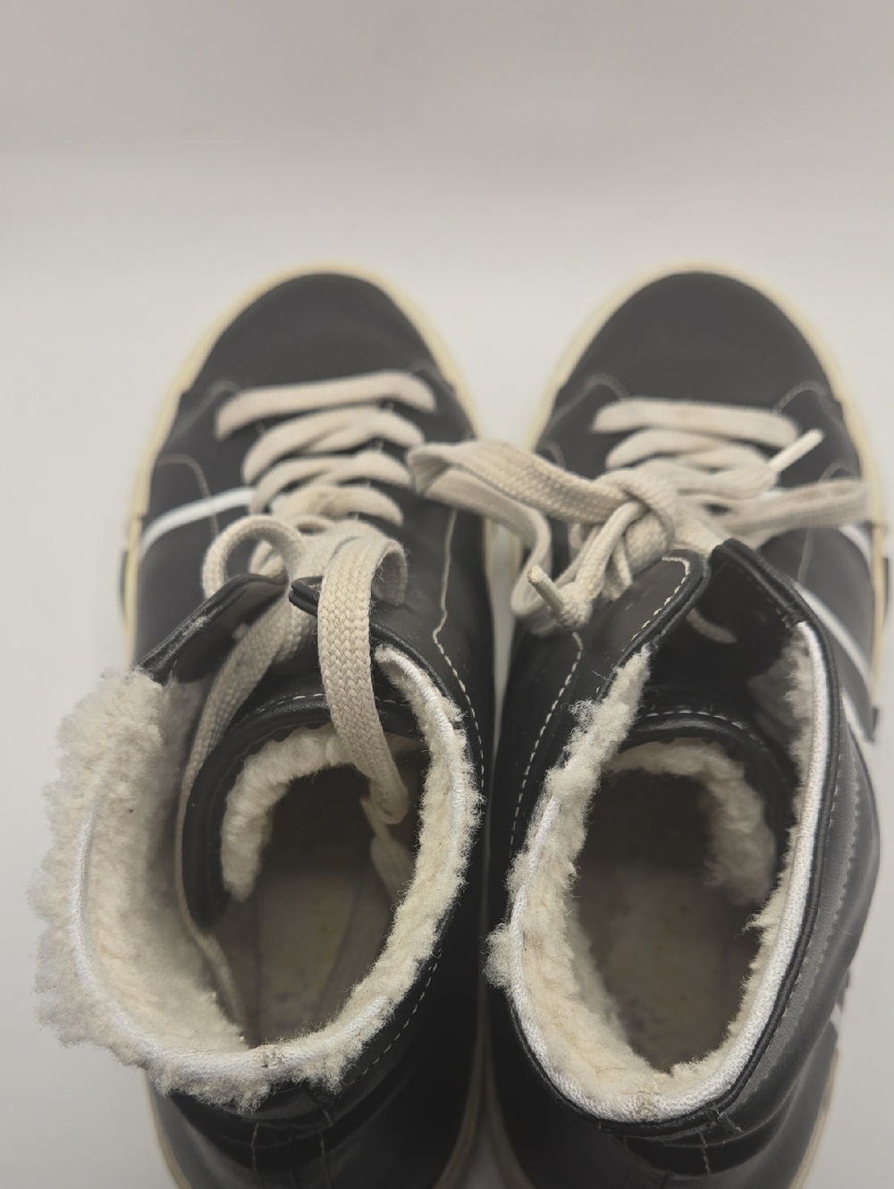 Valentino Garavani Trick VLogo Leather High-Top Black Shearling Sneakers Sz 39 - Picture 6 of 8